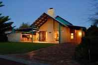 Exterior Dunsborough Beach Cottages