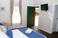 Bedroom Mansfield Traveller's Lodge