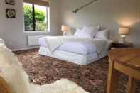 Kamar Tidur Clover Downs