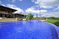 สระว่ายน้ำ Finca Hotel La Tata Premium