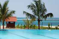 Swimming Pool Marina Beach Passikudah