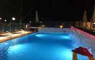สระว่ายน้ำ 4 Grand Hotel Playa