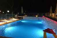 Swimming Pool Grand Hotel Playa