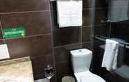 In-room Bathroom 4 GreenTree Inn Tianjin Jinnan District Xianshui Guyuetan Express Hotel