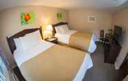 Bedroom 6 Villa Motel