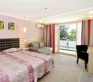 Bedroom 2 Hotel Sandy Beach - All Inclusive