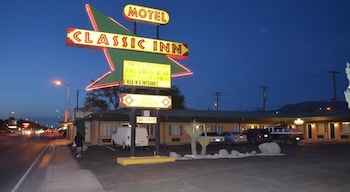 ภายนอกอาคาร 4 Classic Inn Motel