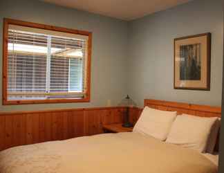 Bedroom 2 Sea Star Beach Retreat