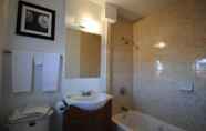 Toilet Kamar 5 Lee High Inn