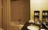 In-room Bathroom 6 Seoul Olympic Parktel