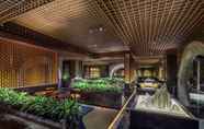 Lobi 2 NUO Hotel Beijing