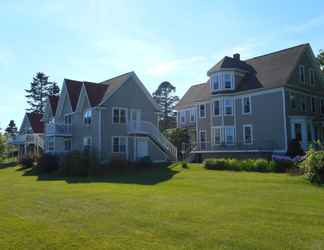 Exterior 2 Beach Street Inn