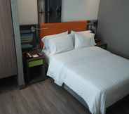 Bedroom 4 Hampton by Hilton Valledupar