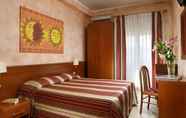 Kamar Tidur 5 B&B Alba Domus Roma