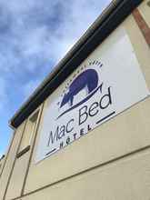 Exterior 4 Hotel Mac Bed