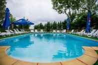 Swimming Pool Caraiman Mamaia