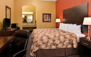 Bedroom 2 Americas Best Value Inn Tupelo