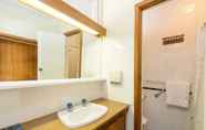 In-room Bathroom 4 Renmark Resort