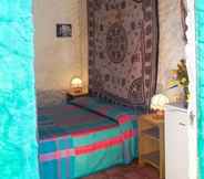 Bedroom 6 Blu Green Lampedusa