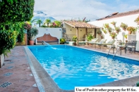 Swimming Pool Hotel Convento Santa Catalina