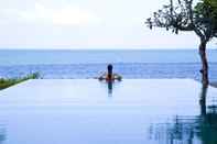 Kolam Renang Sound of the Sea Villa