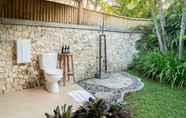 In-room Bathroom 2 Sound of the Sea Villa