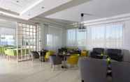 บาร์ คาเฟ่ และเลานจ์ 3 Artina Hotel