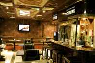 Bar, Kafe dan Lounge Royalton Hotel