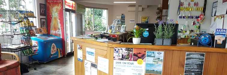 Lobby Bay of Islands Holiday Park