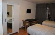 Bedroom 7 Hotel Garni Emir