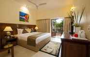 Bedroom 2 Radisson Goa Candolim