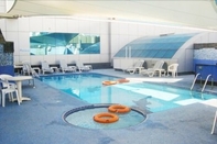 Swimming Pool Deira Suites Hotel Apartment