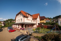 Luar Bangunan Penzion Krumlov - B&B Hotel