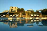 Swimming Pool Capelongue, a Beaumier hotel