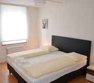 ห้องนอน 5 rent-a-home Eptingerstrasse