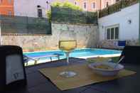 Swimming Pool Hotel San Berardo