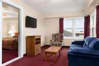 Common Space Travelodge by Wyndham Port Elgin
