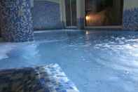 สระว่ายน้ำ Hotel Baia Imperiale & Spa