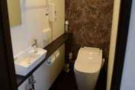 Toilet Kamar Hotel Bokaiso