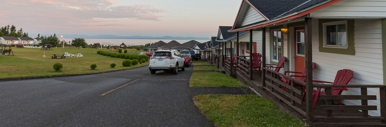 Exterior Motel au Fleuve d'Argent