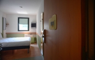 Bilik Tidur 6 ibis budget Poitiers Centre Gare