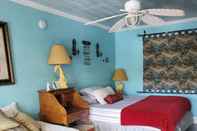 Bedroom Shamrock Cove Inn