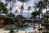 Kolam Renang 2417 at Lihue Oceanfront Resort