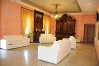 Lobby Albergo Villa Ester