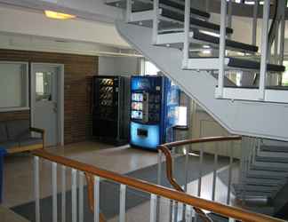 Lobby 2 UNB Fredericton Summer Accommodations - Hostel