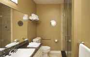In-room Bathroom 6 Greaves Sweet Escape