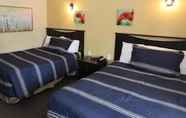 Bedroom 5 Twin Peaks Motel