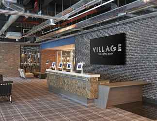 Lobby 2 Village Hotel Glasgow