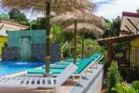 Kolam Renang Pinky Bungalows Resort