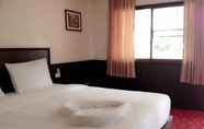 Bilik Tidur 3 J2B Beach Bungalows